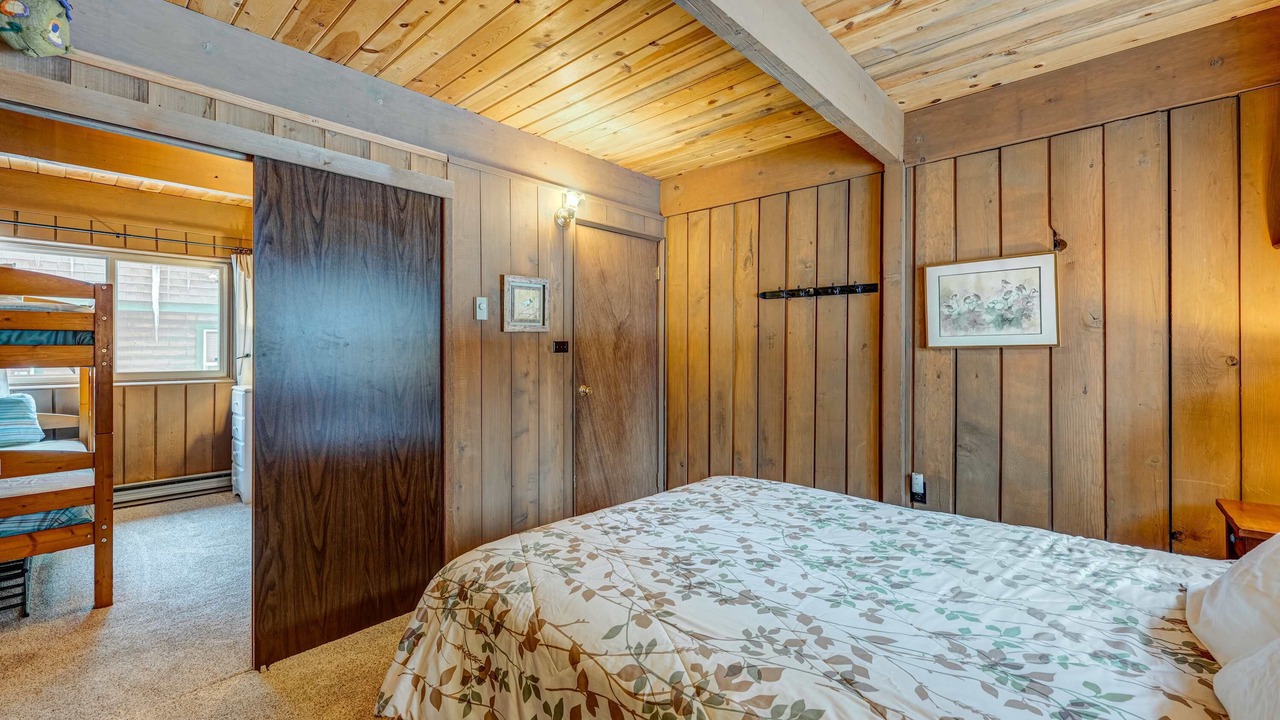 Photo of Bedroom in Sierra Tract