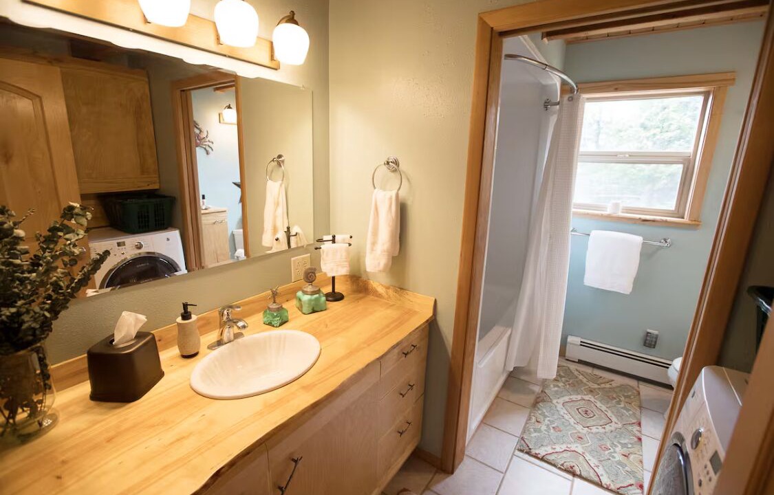 Photo of Bathroom in Mud Bay