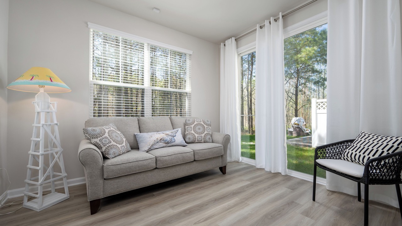 Photo of Livingroom in Bayside