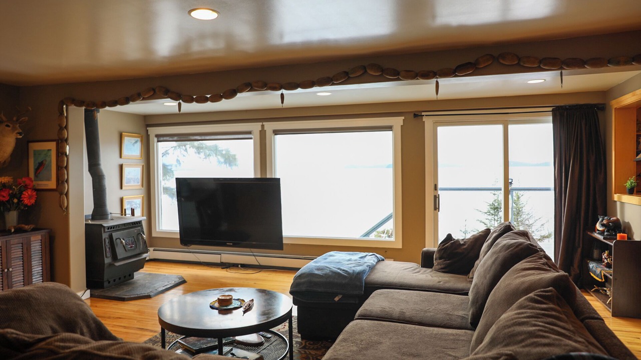 Photo of Livingroom in Wrangell