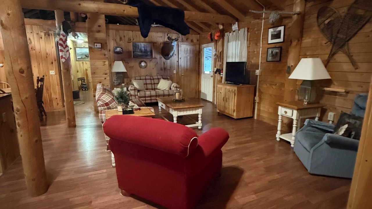Photo of Livingroom in Island Falls
