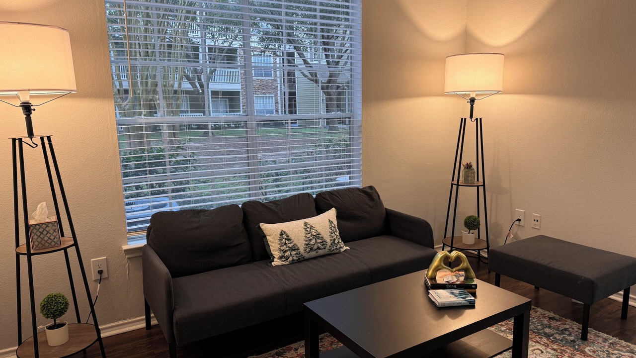 Photo of Livingroom in Energy Corridor