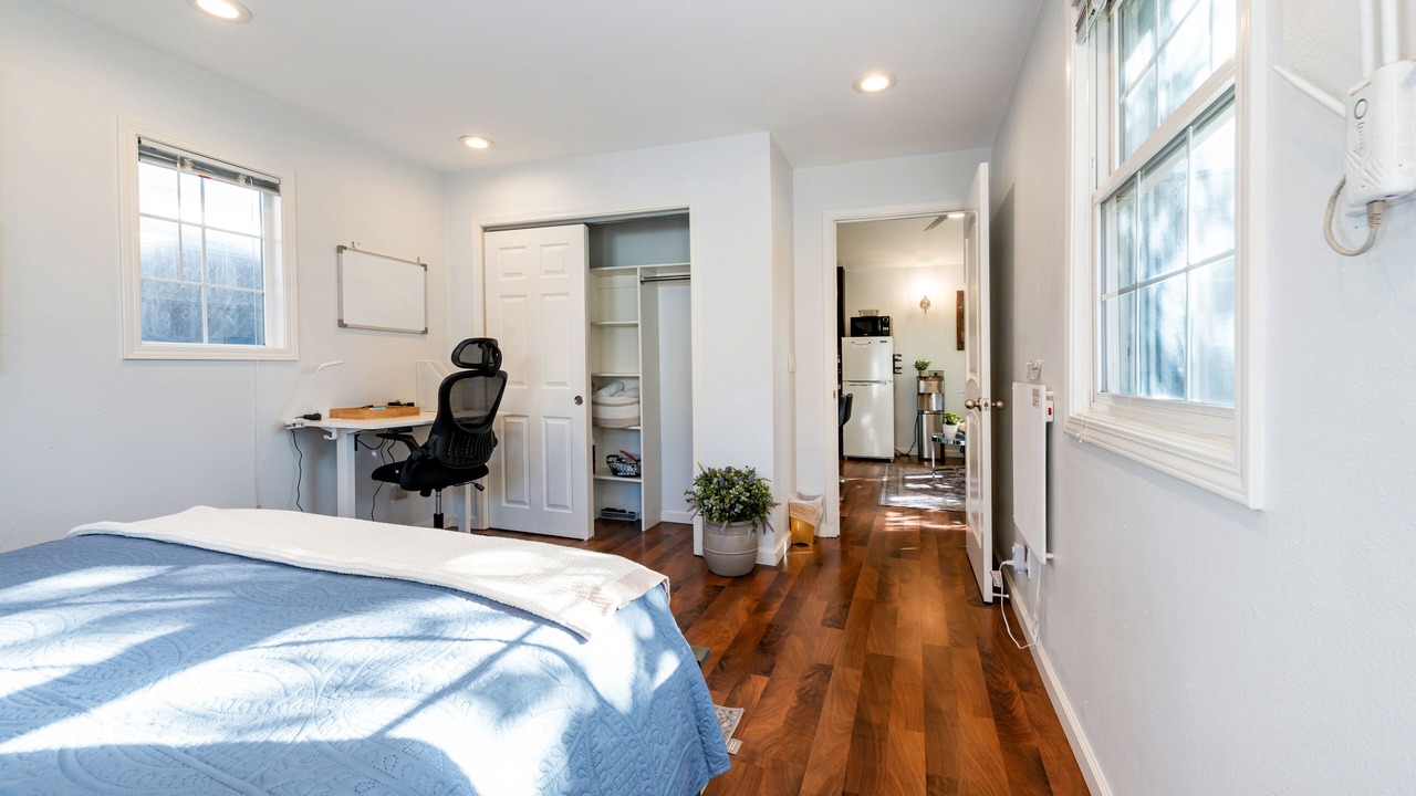Photo of Bedroom in Downing - Whitethorne