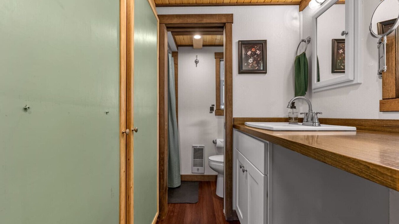Photo of Bathroom in Woodland Park