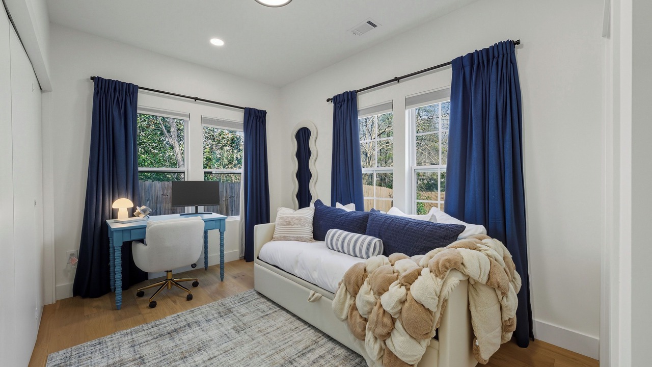 Photo of Livingroom in Decatur