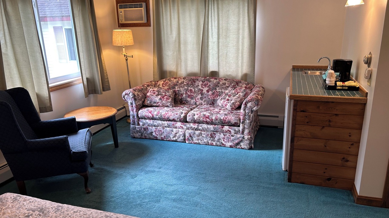 Photo of Livingroom in Somerset County