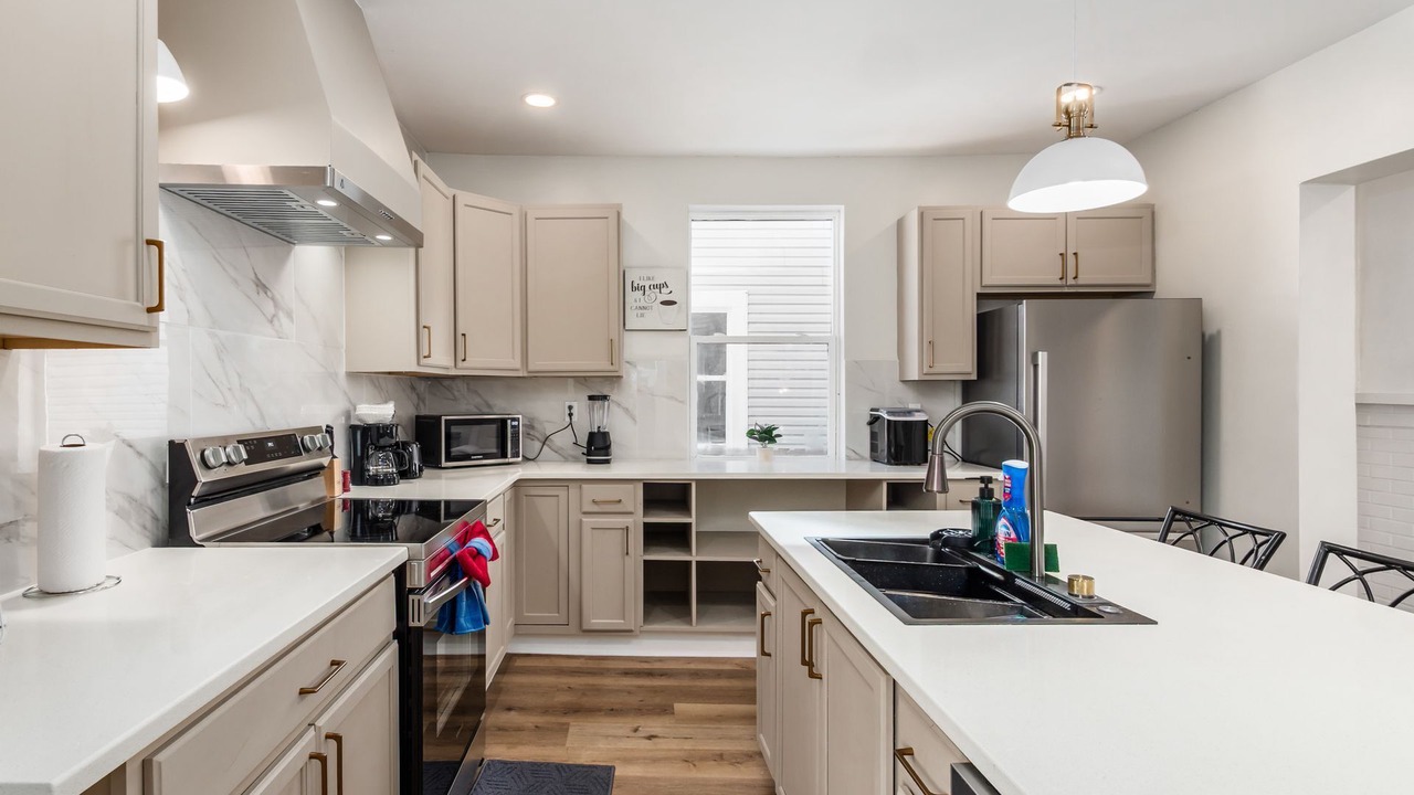 Photo of Kitchen in Livingston Park