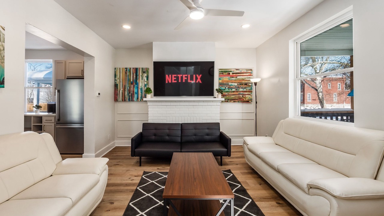Photo of Livingroom in Livingston Park