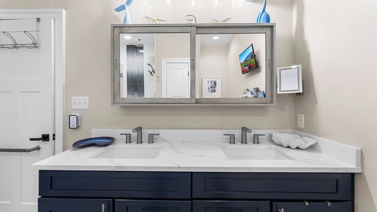Photo of Bathroom in Broadkill Beach