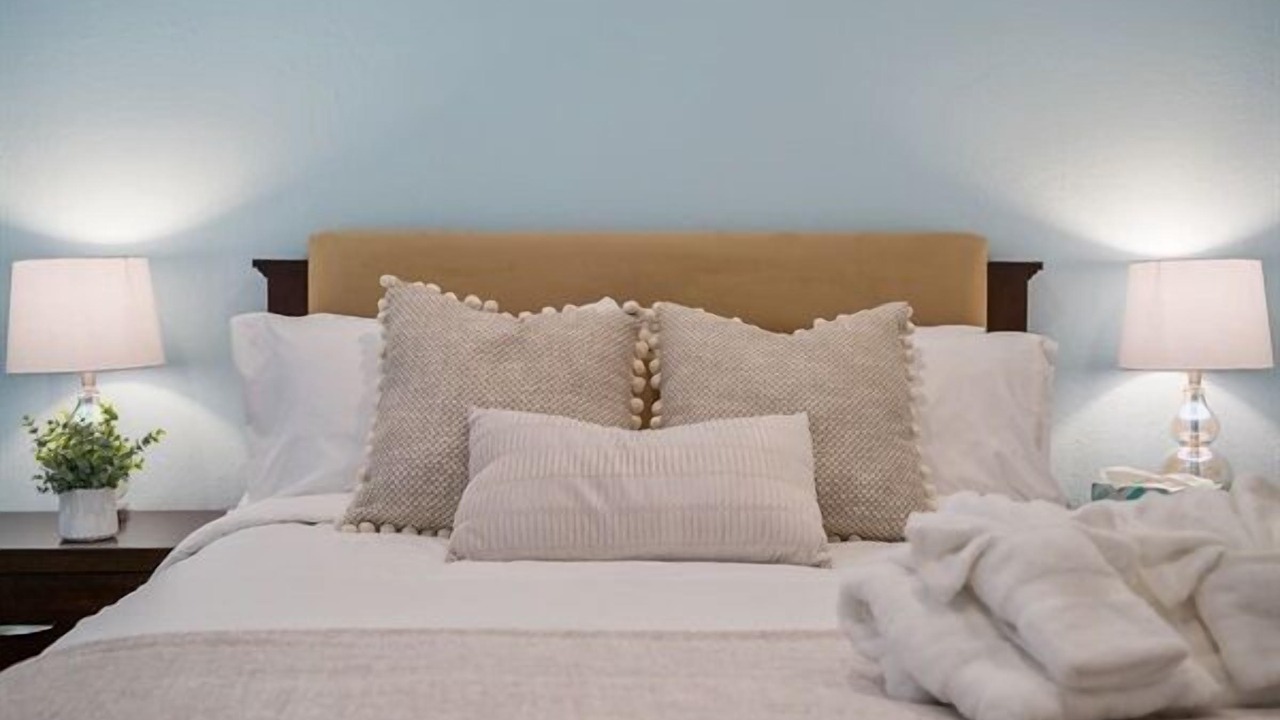 Photo of Bedroom in Merced Manor