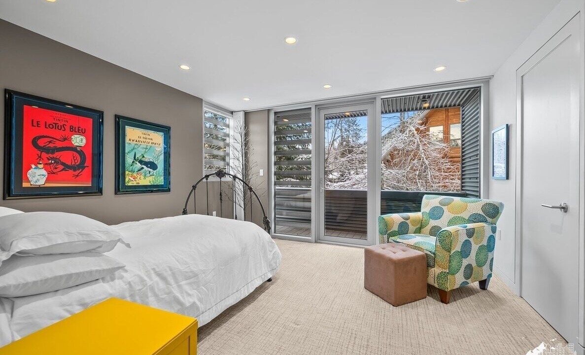 Photo of Bedroom in Alyeska