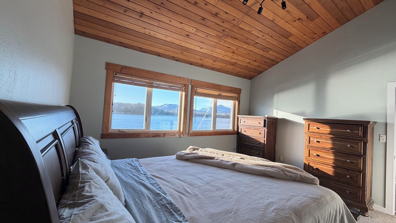Photo of Bedroom in Saxman