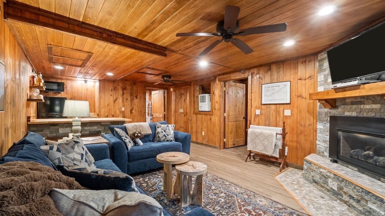 Photo of Bedroom in Newland