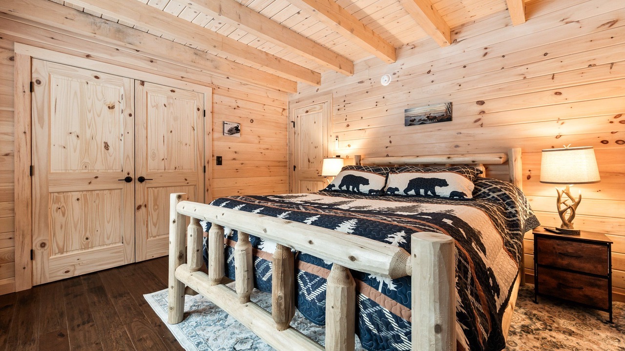 Photo of Bedroom in Rangeley