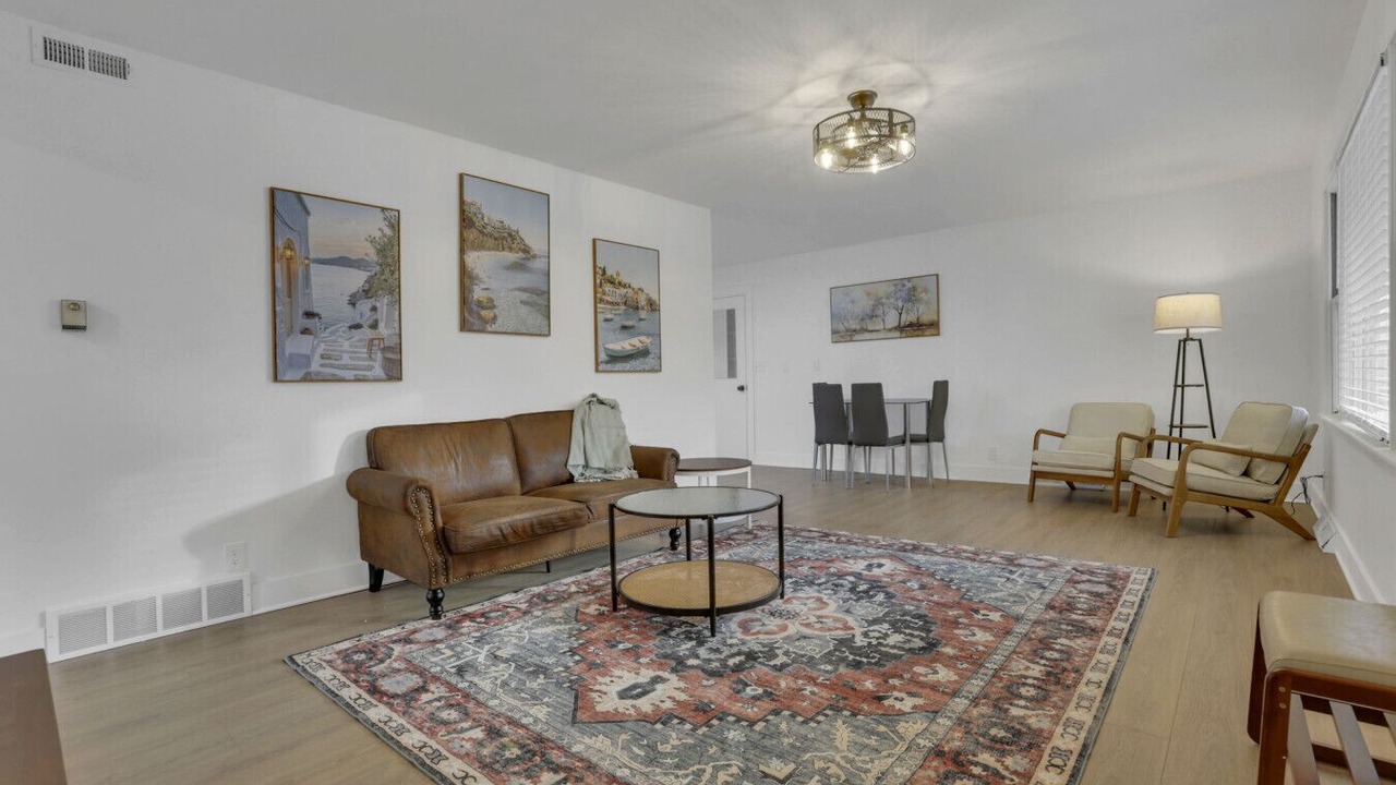 Photo of Livingroom in Canal Winchester