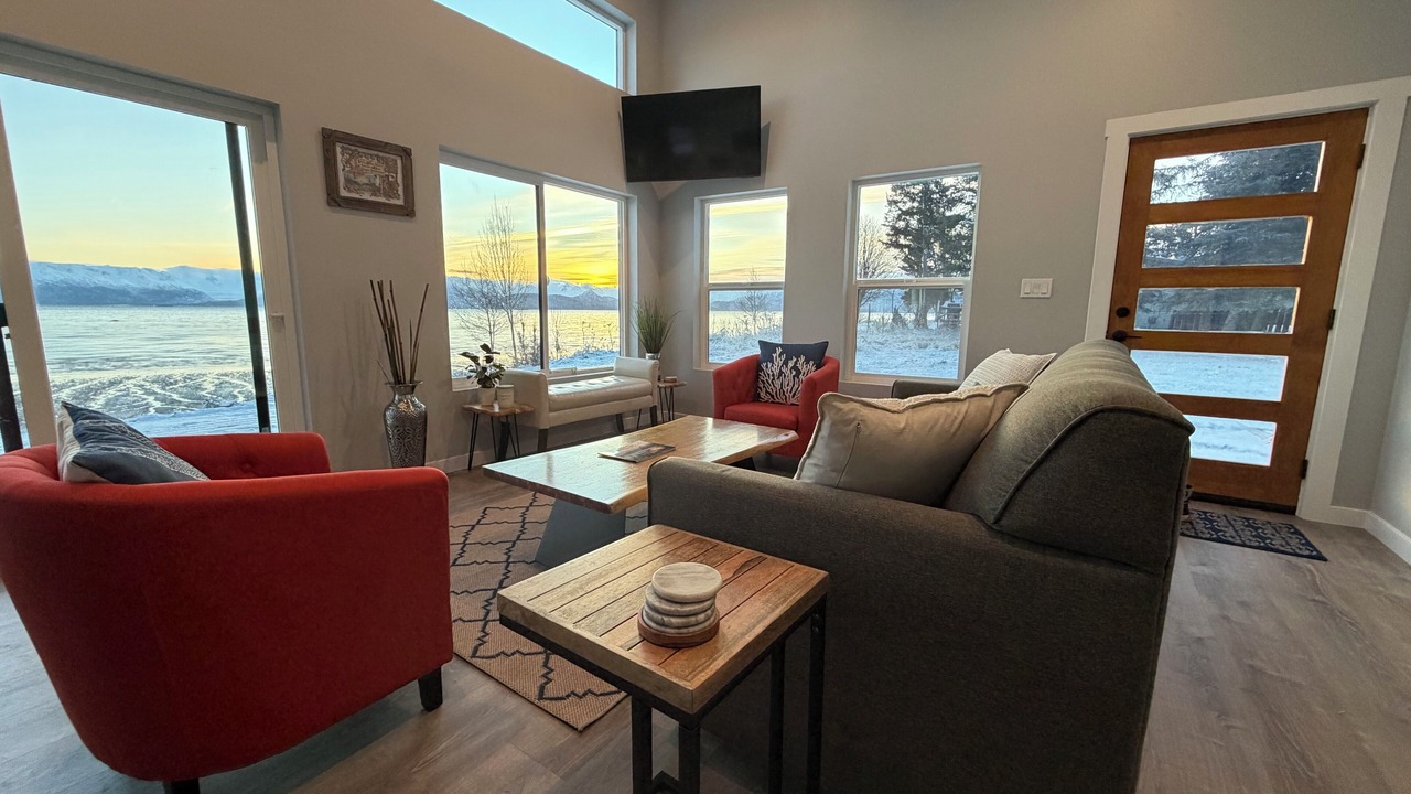 Photo of Livingroom in Homer