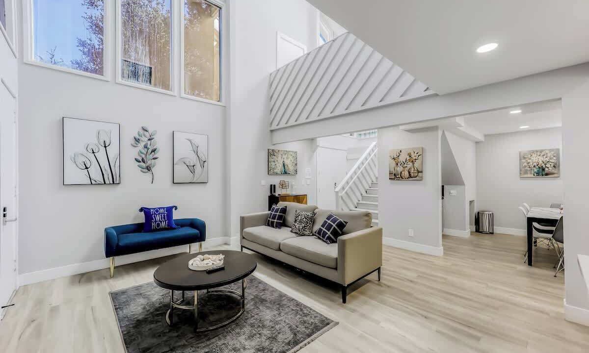 Photo of Livingroom in Menlo Park