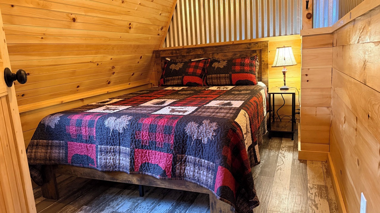 Photo of Bedroom in Monson