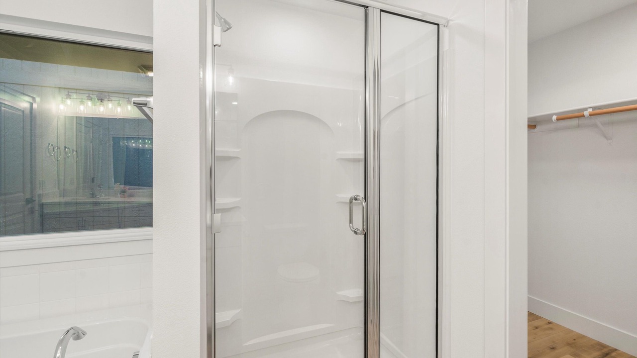 Photo of Bathroom in Bayshore - Klatt