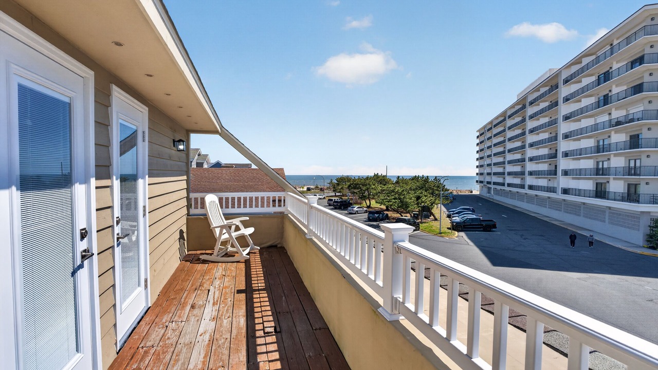 Photo of Patio Balcony in The Pines