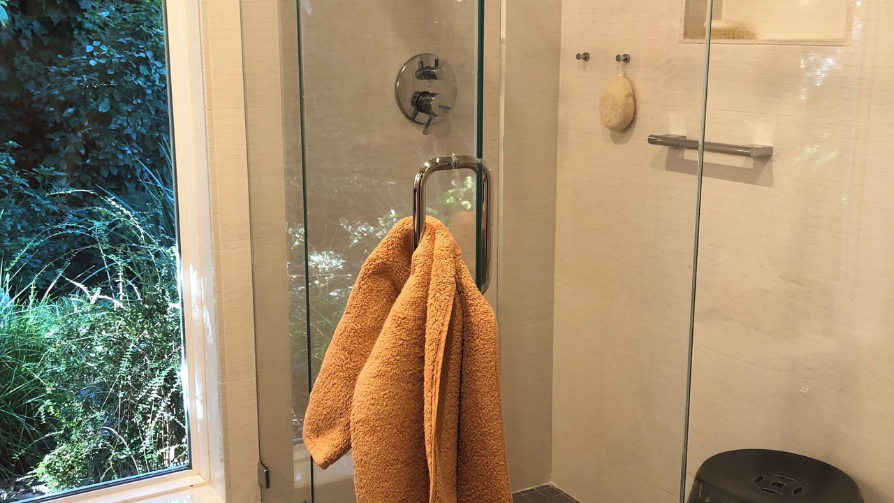 Photo of Bathroom in The Willows