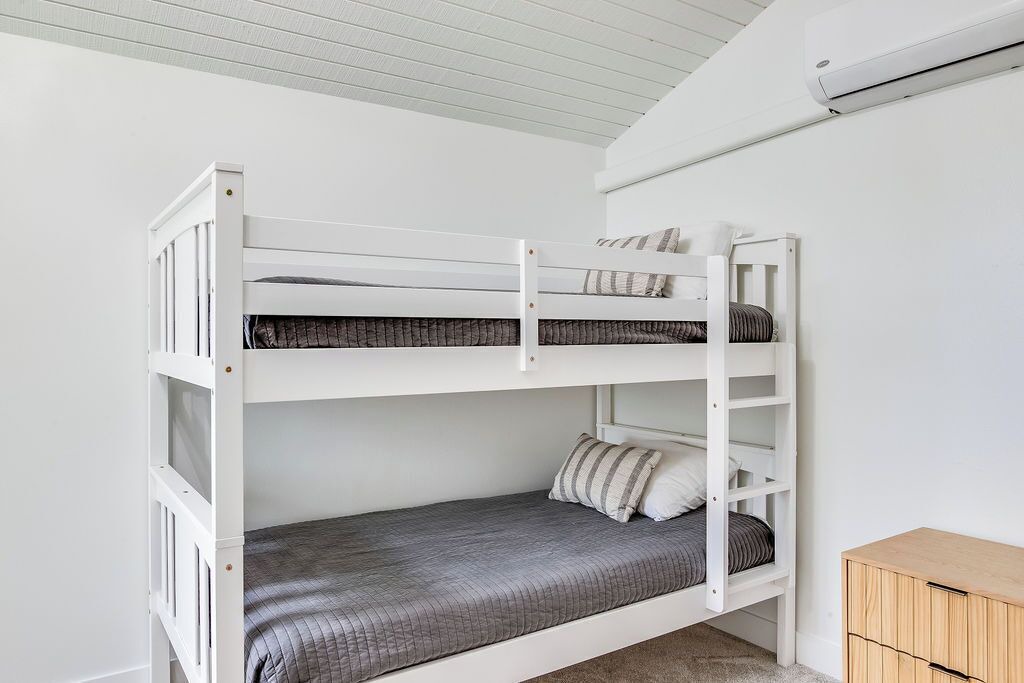 Photo of Bedroom in Kahuku