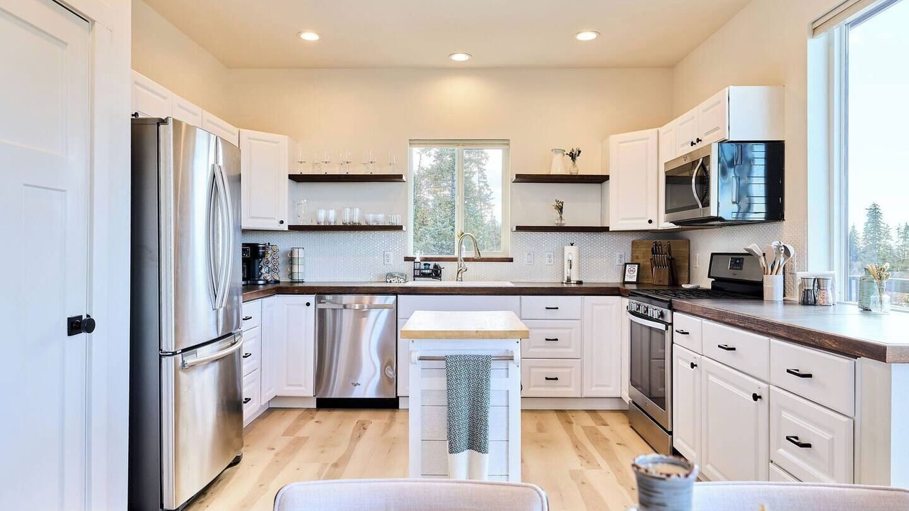 Photo of Kitchen in Diamond Ridge