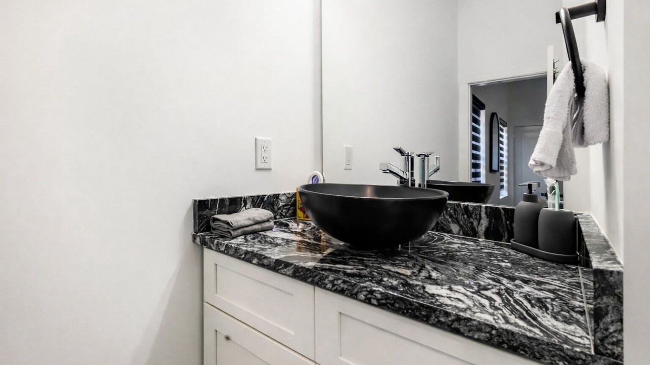 Photo of Bathroom in Jefferson Park