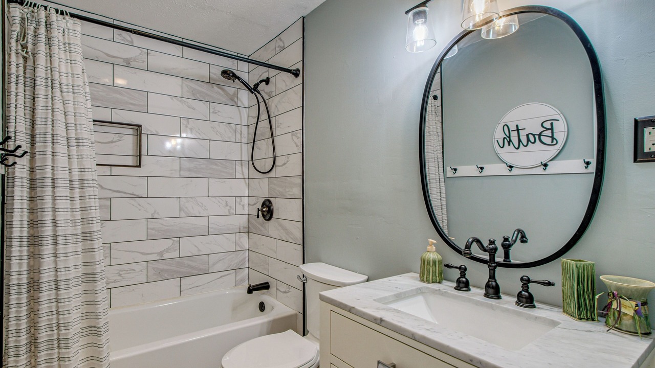 Photo of Bathroom in New Albany