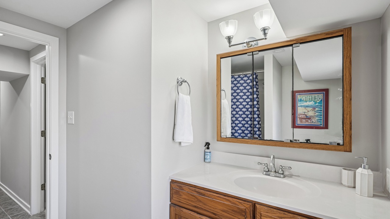 Photo of Bathroom in South Bethany Harbor