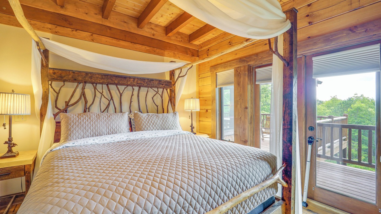 Photo of Bedroom in Spruce Pine