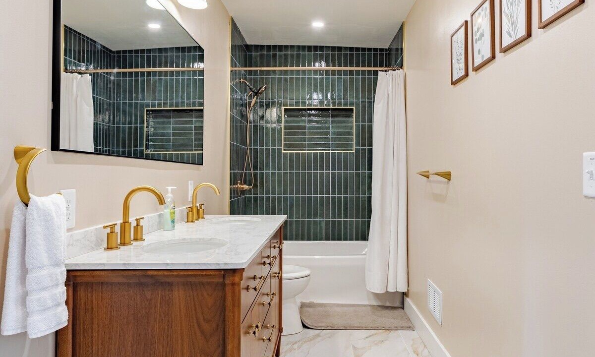 Photo of Bathroom in Franklin Park