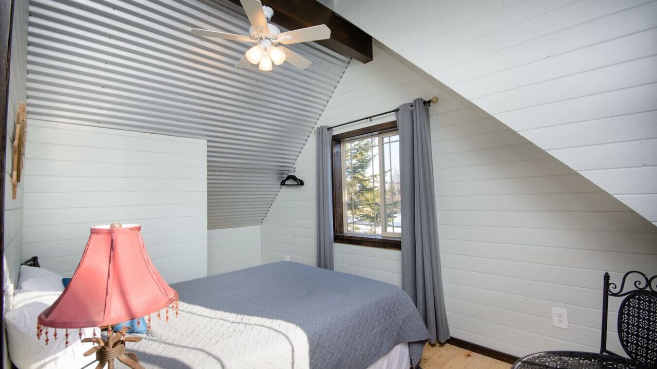 Photo of Bedroom in Homer