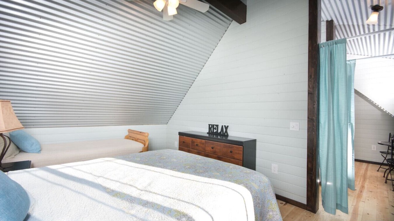 Photo of Bedroom in Homer