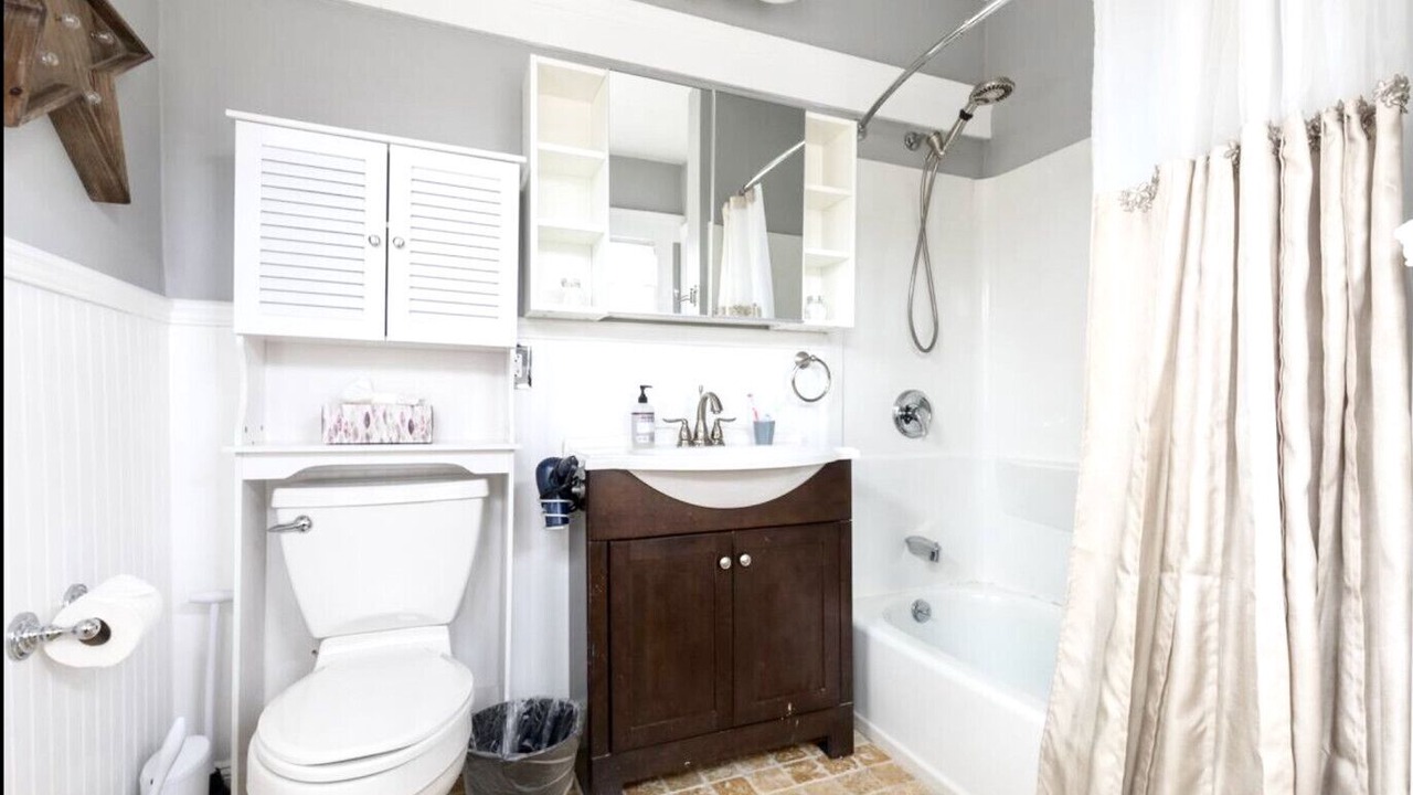 Photo of Bathroom in Westwood Park