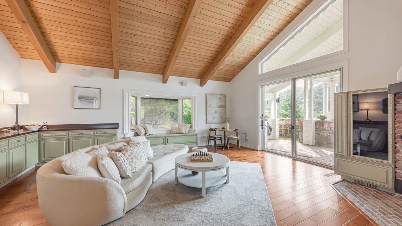 Photo of Livingroom in Moraga