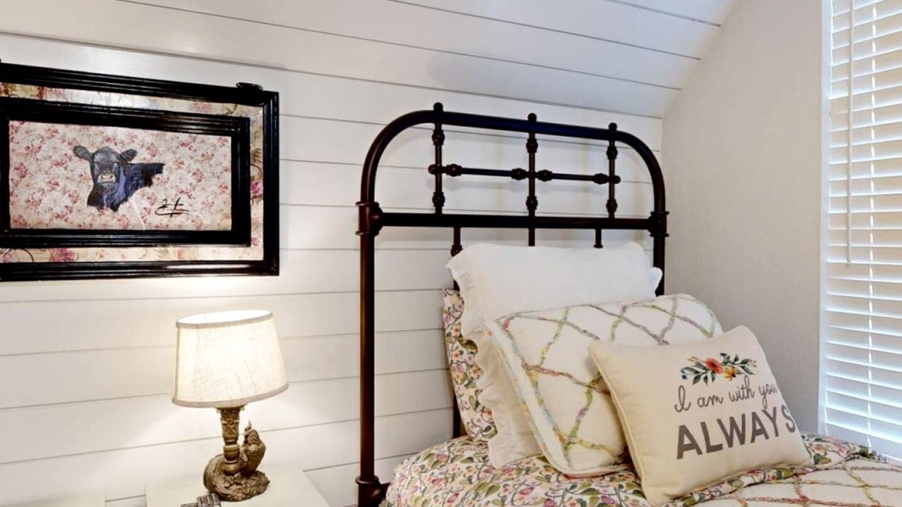 Photo of Bedroom in College Station