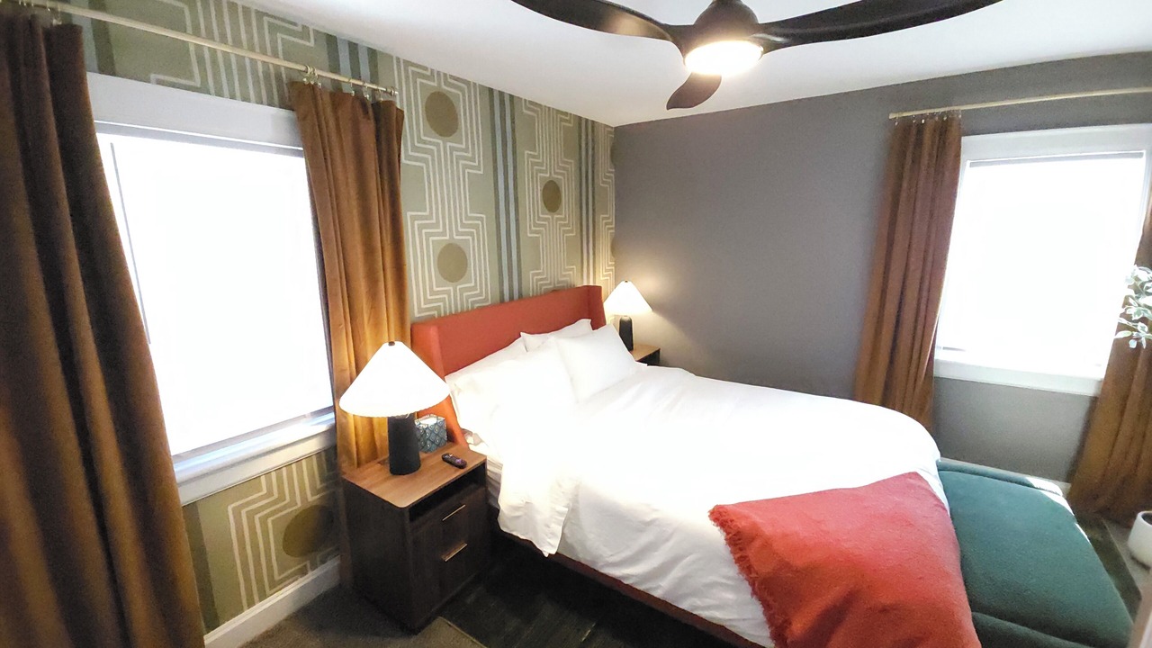 Photo of Bedroom in Weinland Park