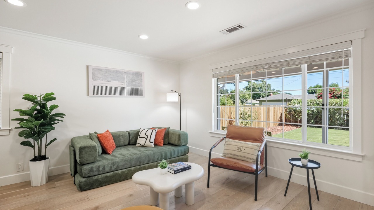 Photo of Livingroom in Palo Alto
