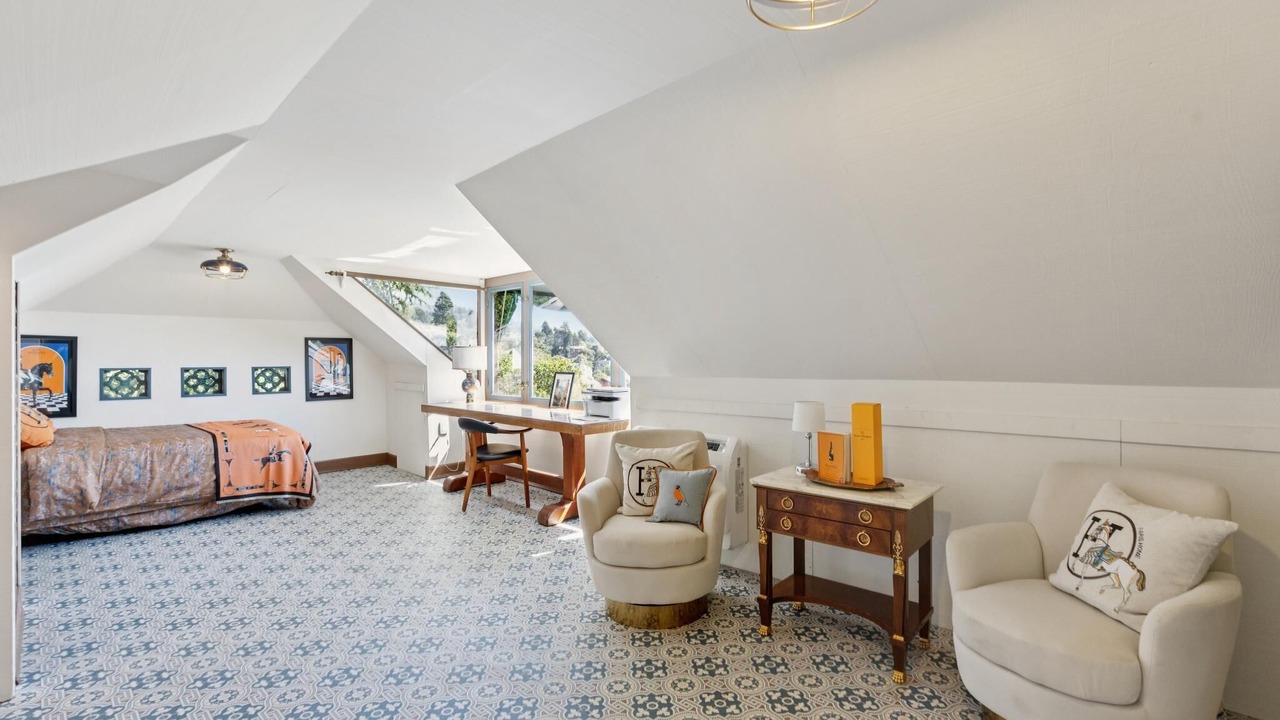 Photo of Bedroom in Thousand Oaks