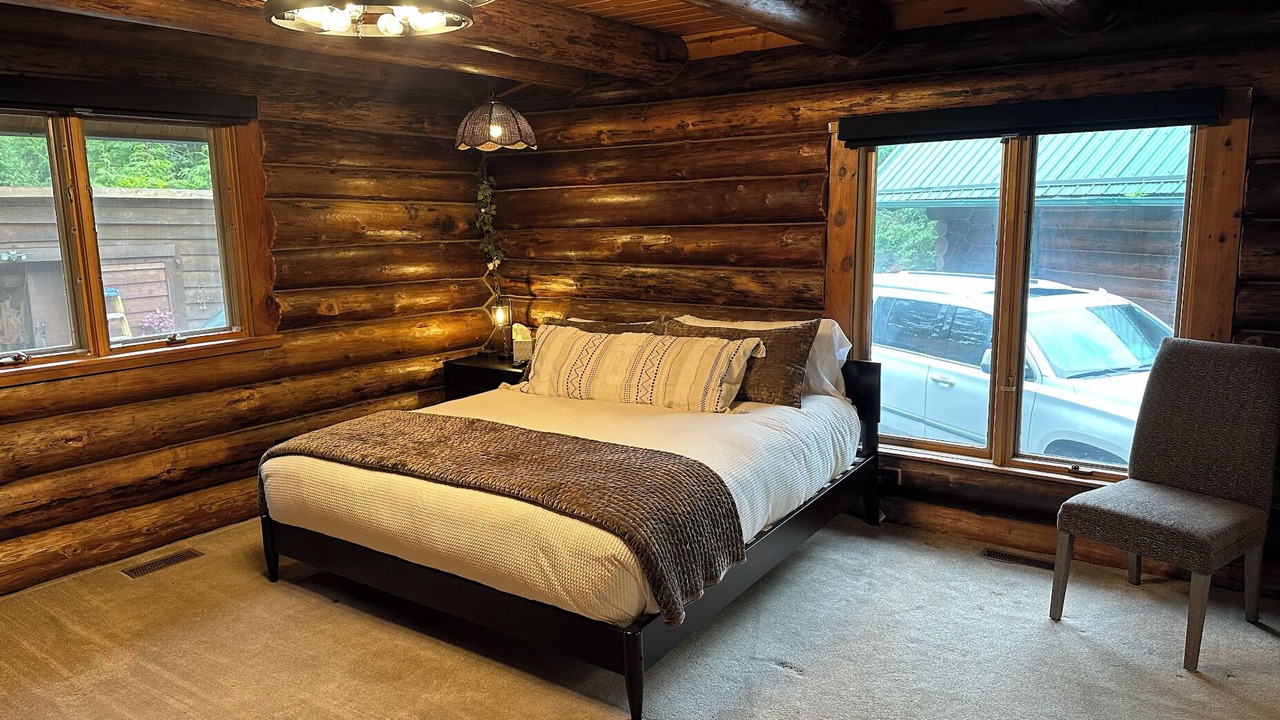 Photo of Bedroom in Ketchikan