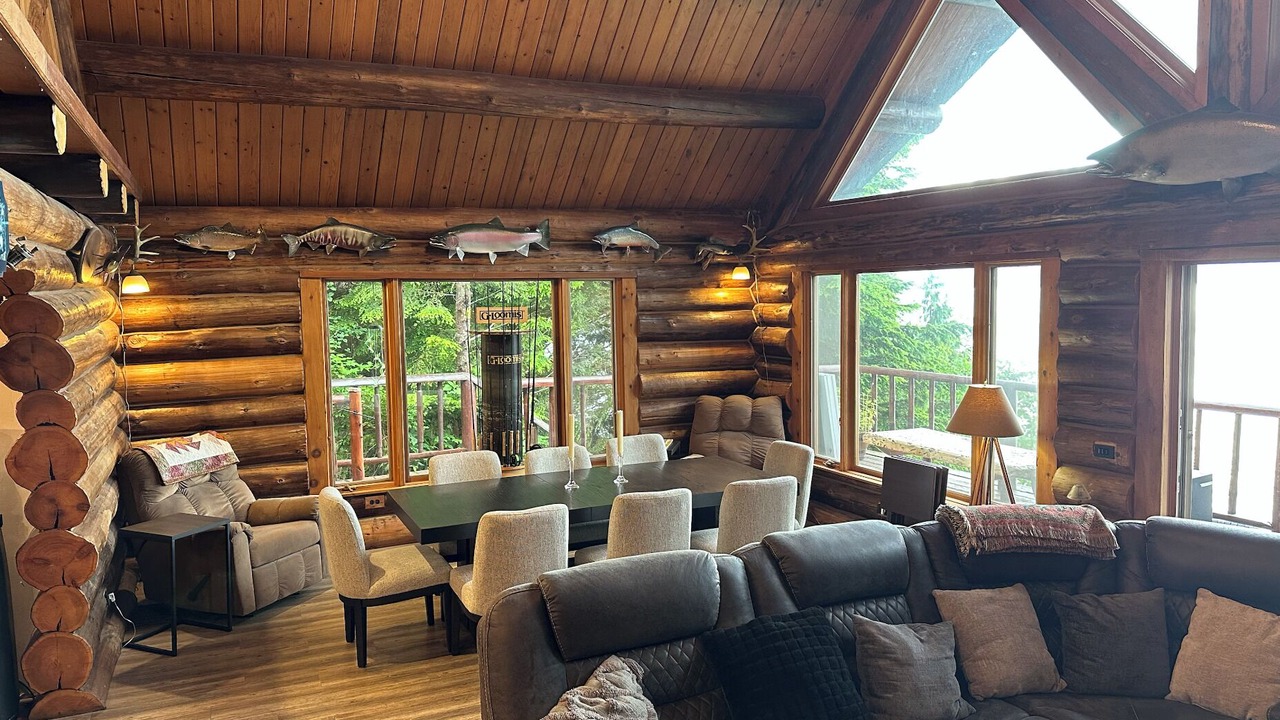 Photo of Livingroom in Ketchikan