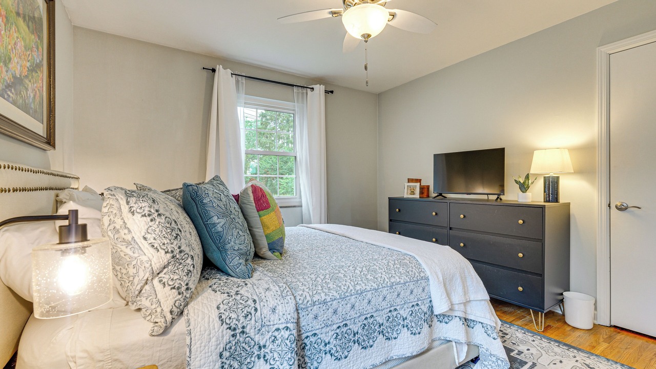 Photo of Bedroom in Clintonville