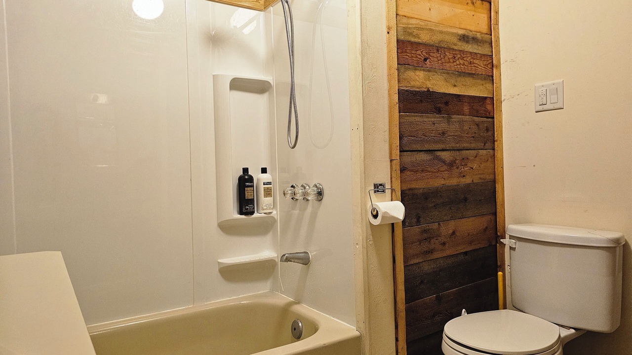 Photo of Bathroom in Kenny Lake