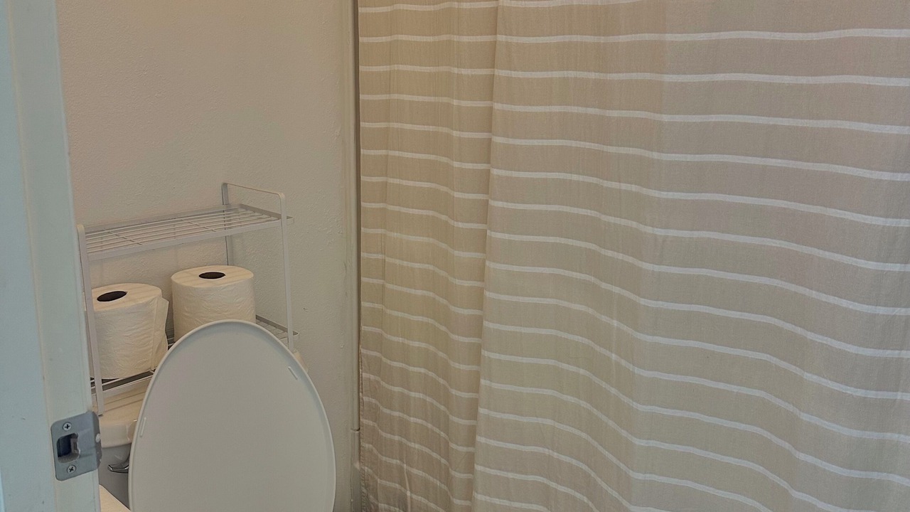 Photo of Bathroom in Bayshore - Klatt