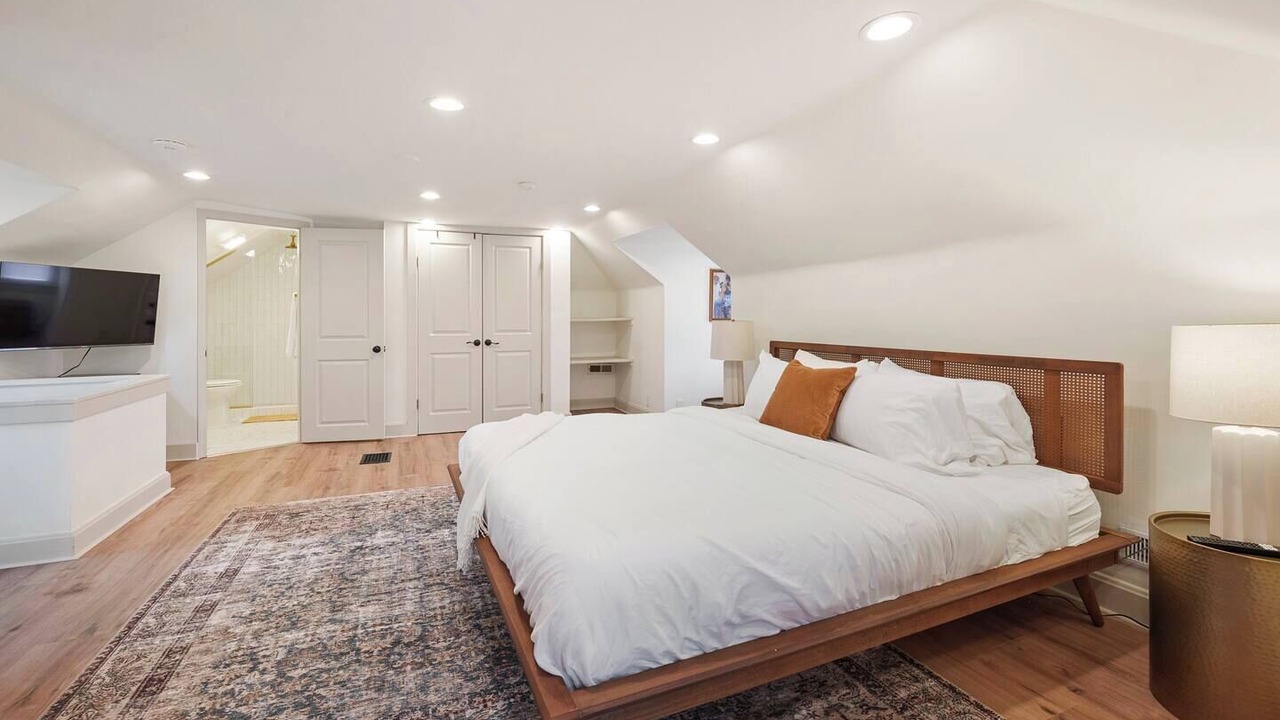 Photo of Bedroom in Clintonville