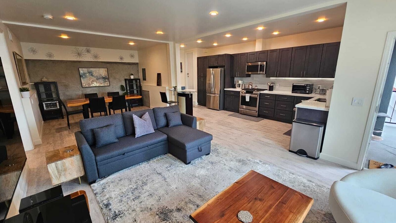 Photo of Livingroom in Cleveland Heights