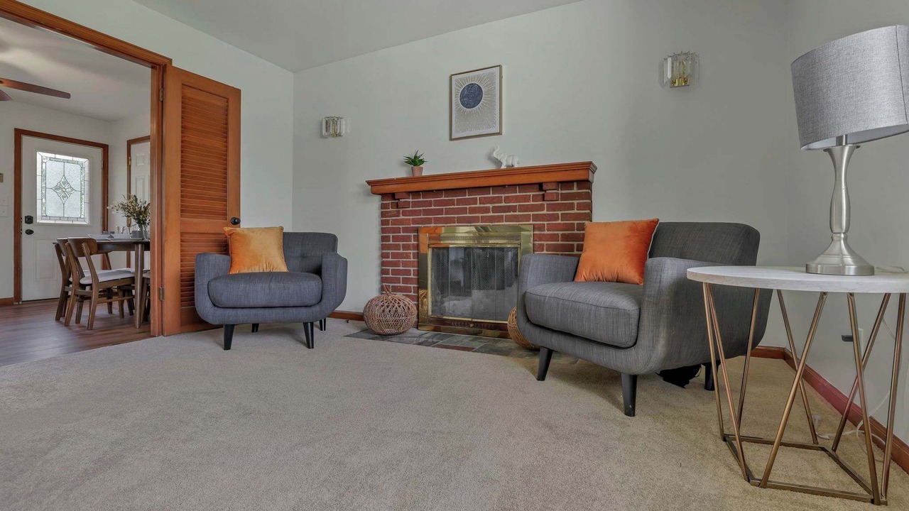 Photo of Livingroom in Easton