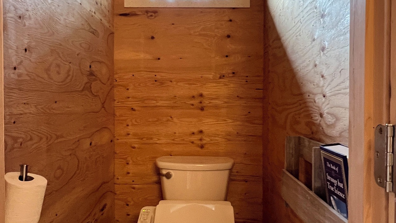 Photo of Bathroom in Chiniak