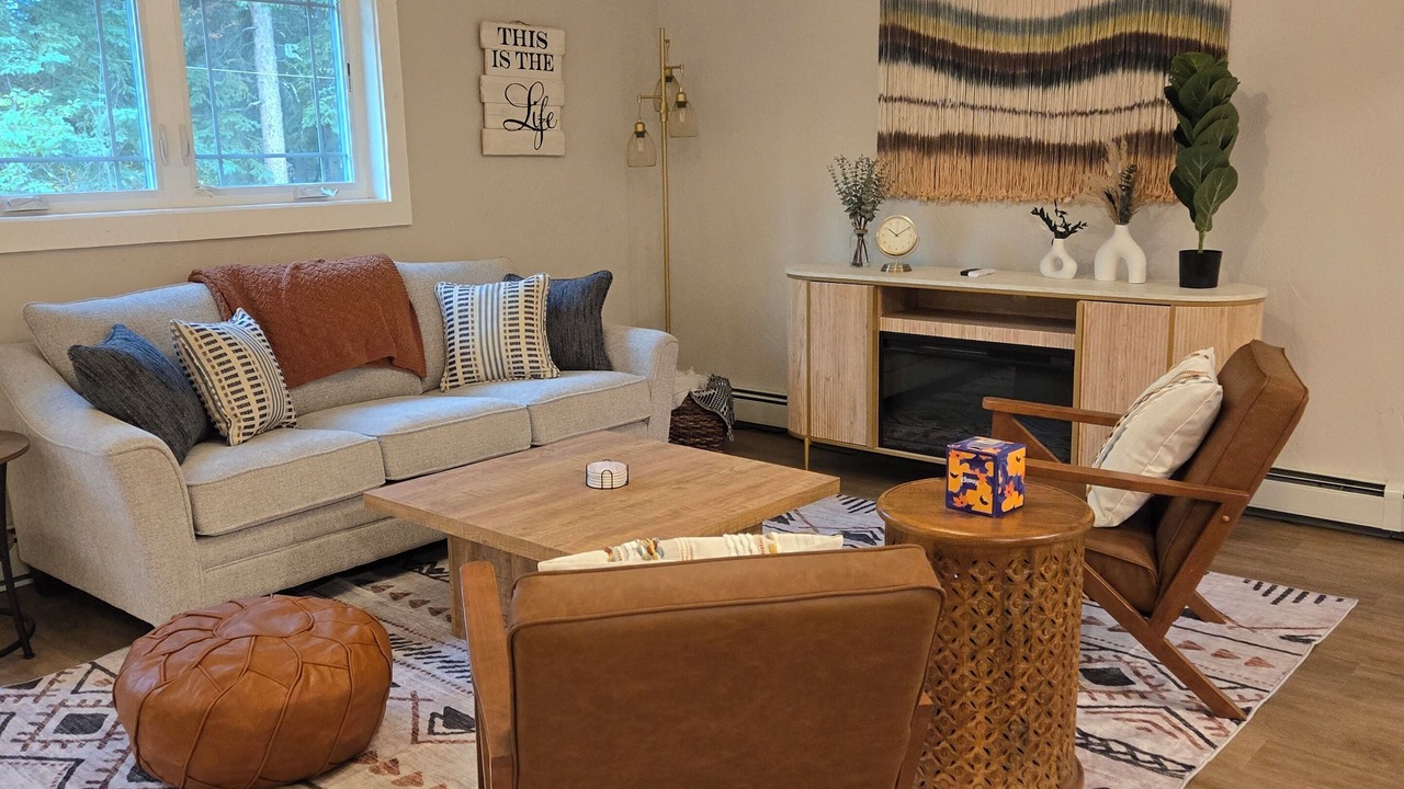 Photo of Livingroom in Tok
